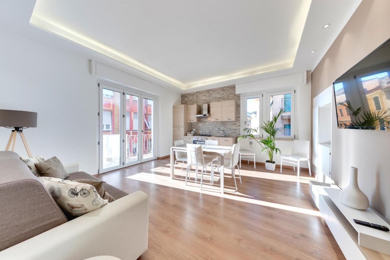 Ariston - Ciclabile In Centro Al Mare Con Balcone
