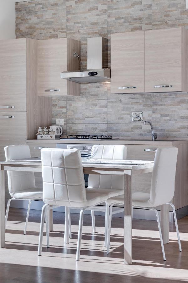 Apartment Ariston - Ciclabile In Centro Al Mare Con Balcone *